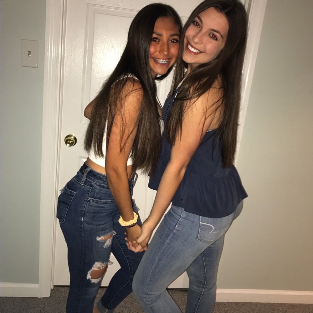 Meet your Posher, Olivia